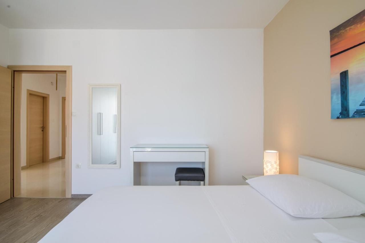 Apartments Tonka Trogir Buitenkant foto
