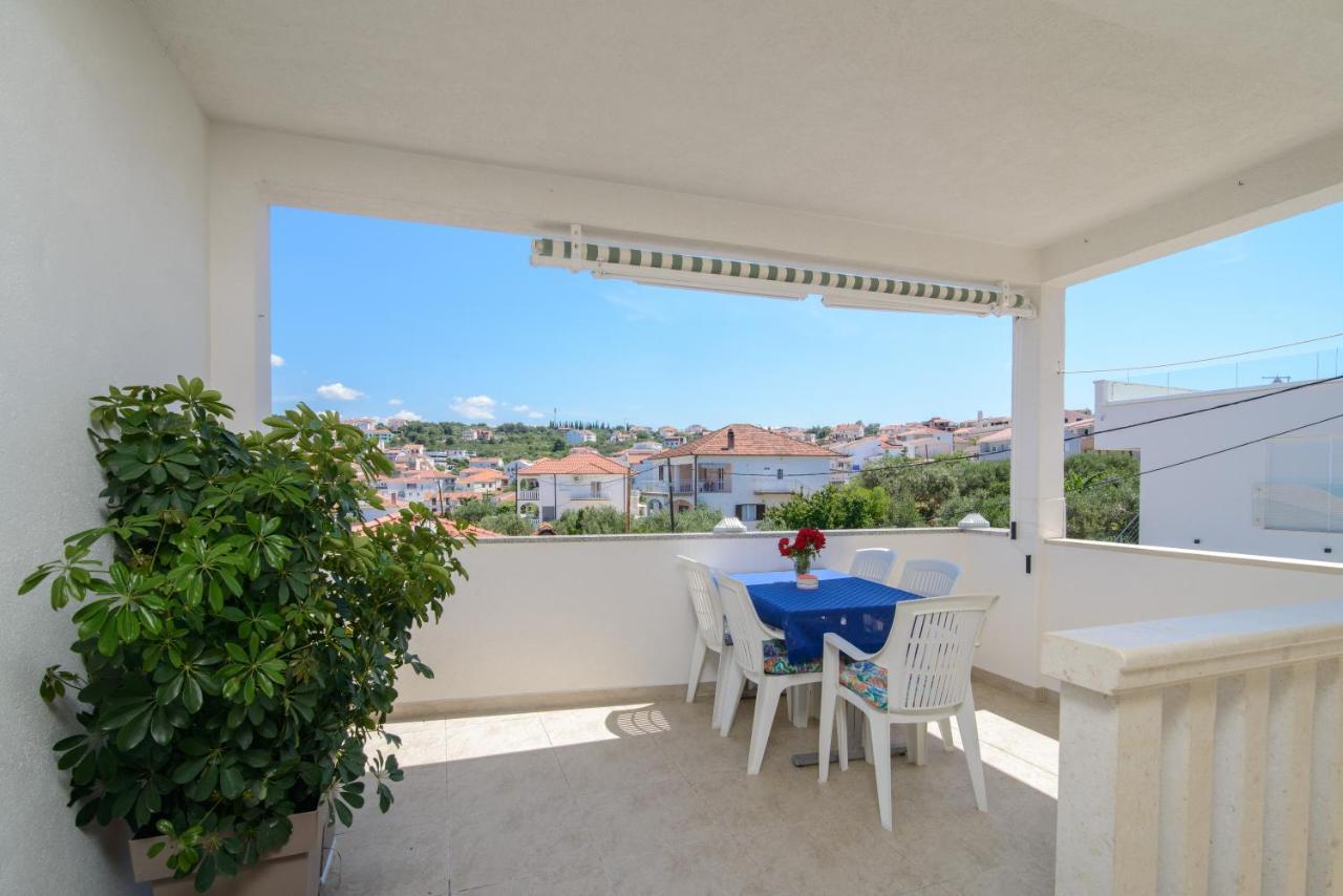 Apartments Tonka Trogir Buitenkant foto
